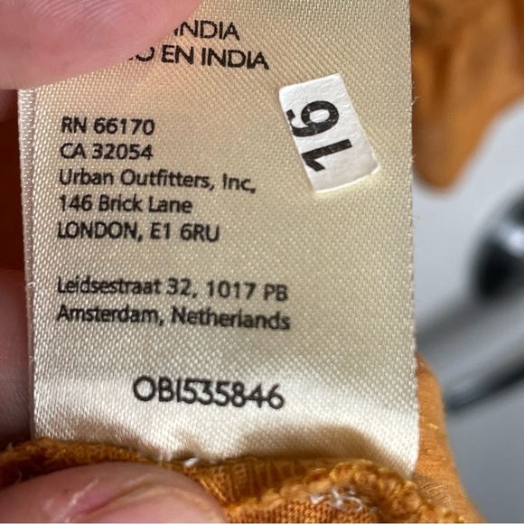 Anthropologie Smocked Short Puff Sleeve Shirt in Mustard Yellow M - Picture 11 of 11